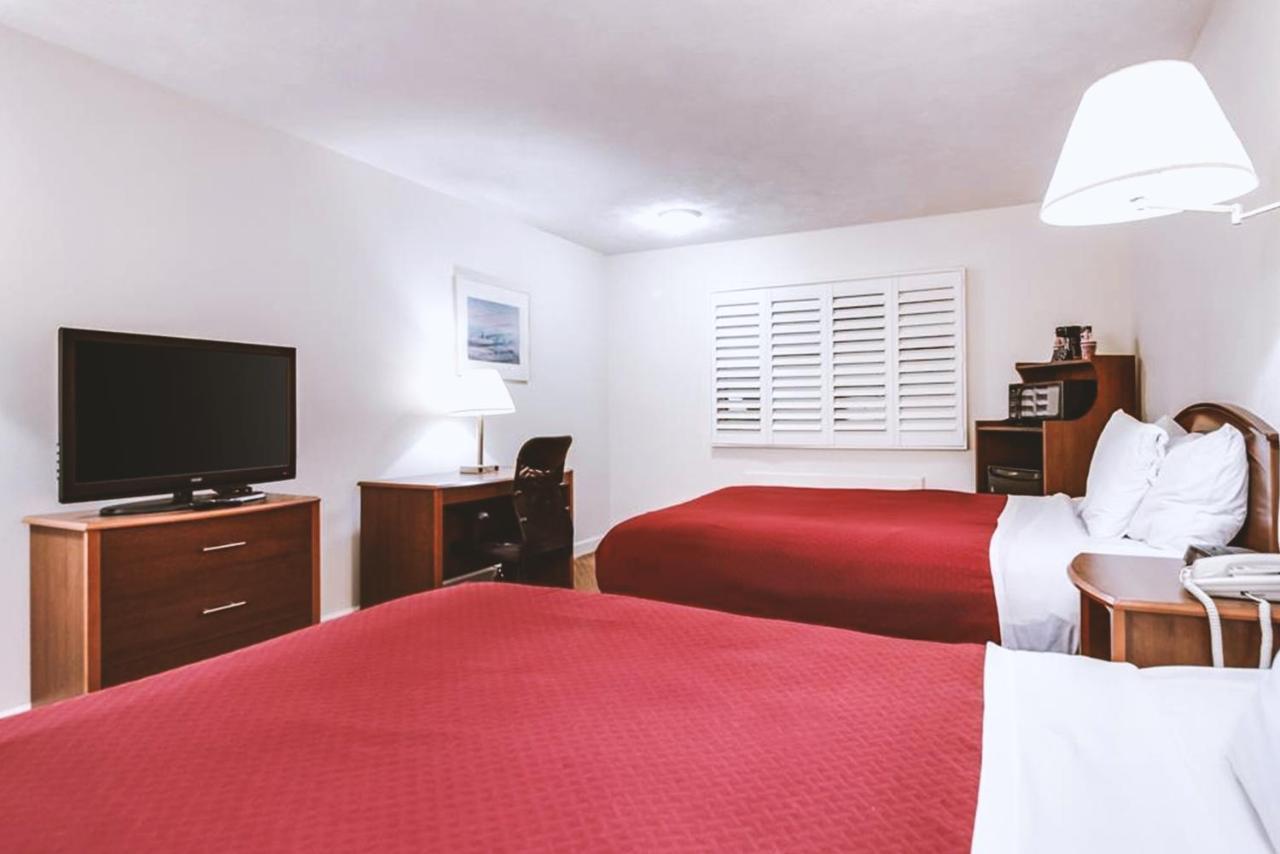 Sky-Palace Inn & Suites מק'קוק מראה חיצוני תמונה